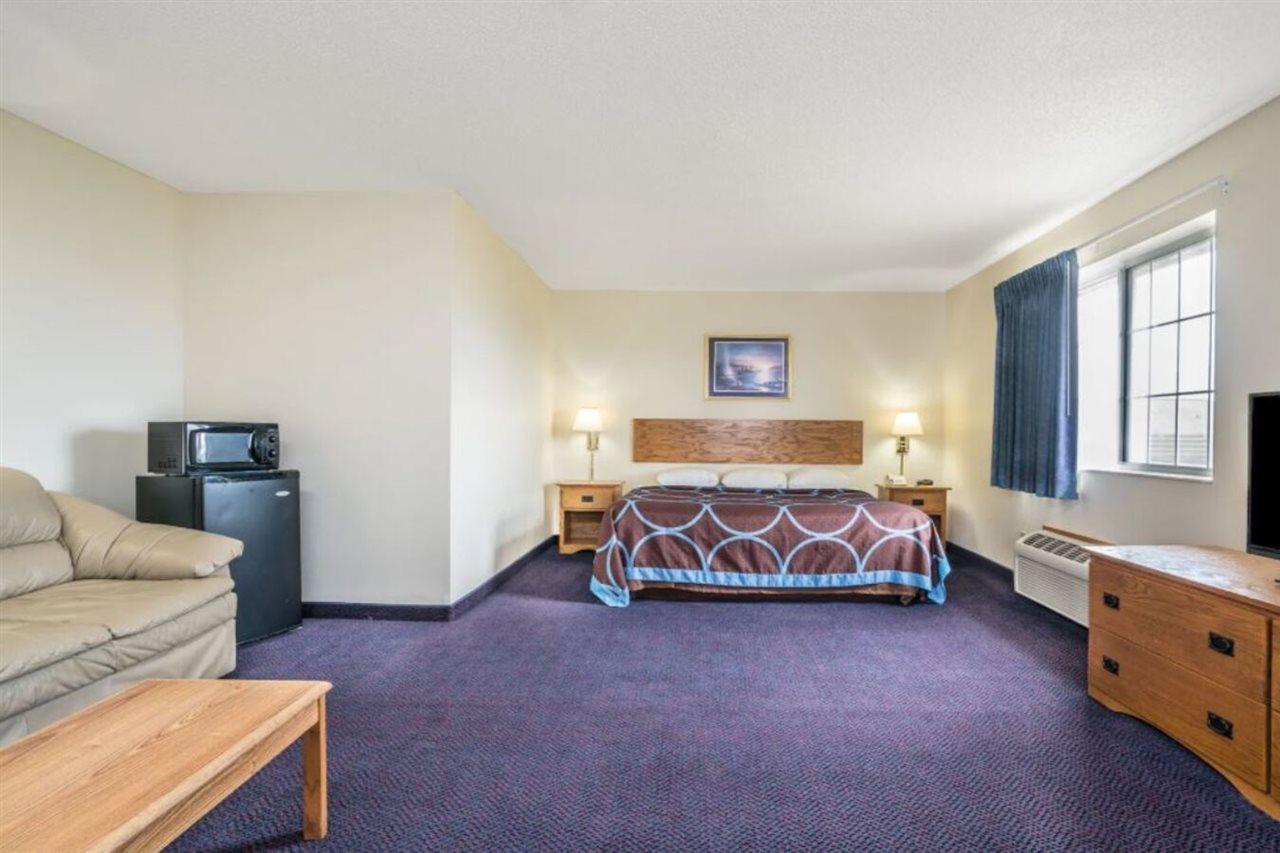 Super 8 By Wyndham Neillsville Wi Εξωτερικό φωτογραφία