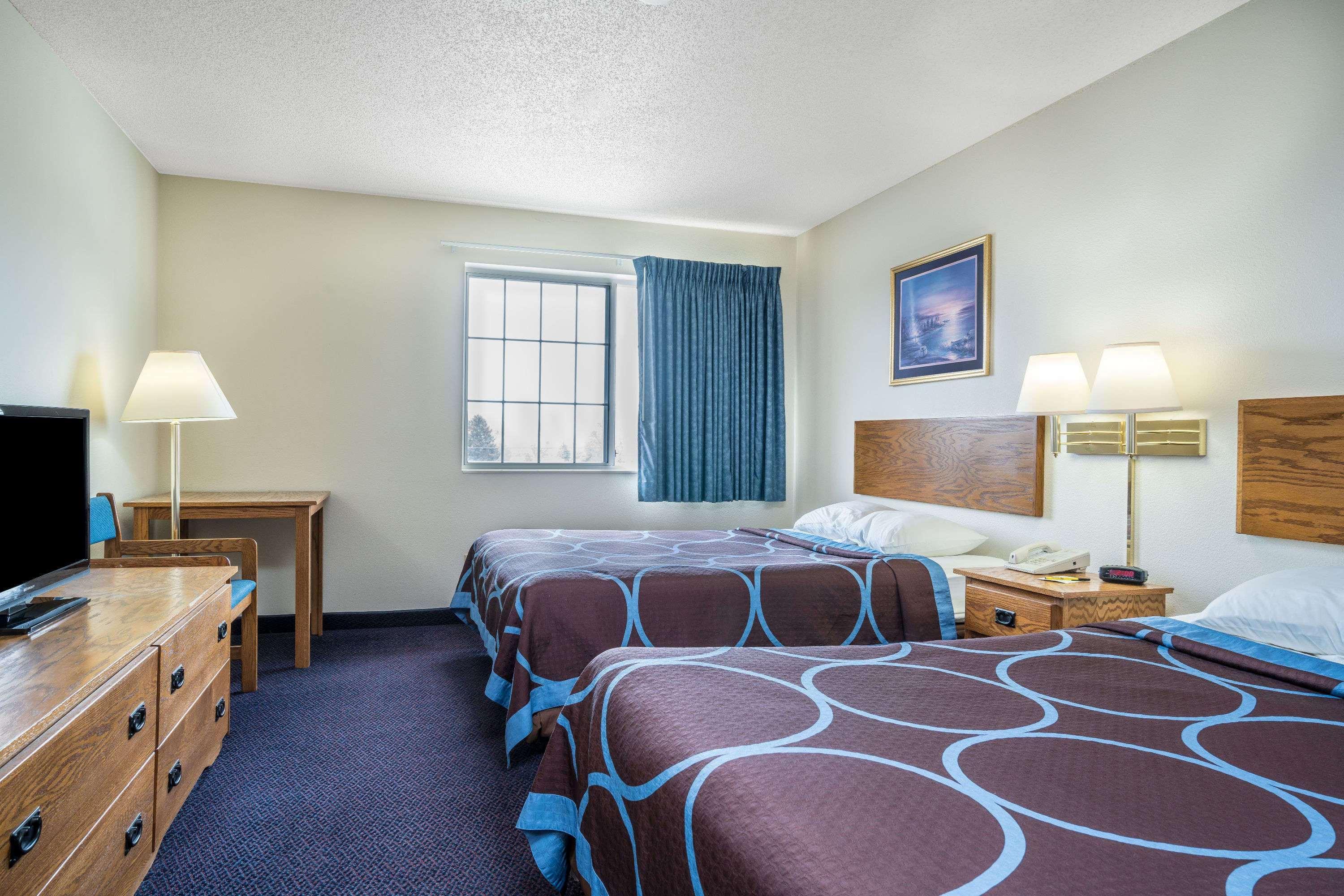 Super 8 By Wyndham Neillsville Wi Εξωτερικό φωτογραφία